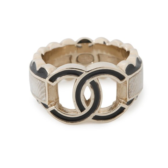 CHANEL Black Logo Ring - Picture 1 of 8